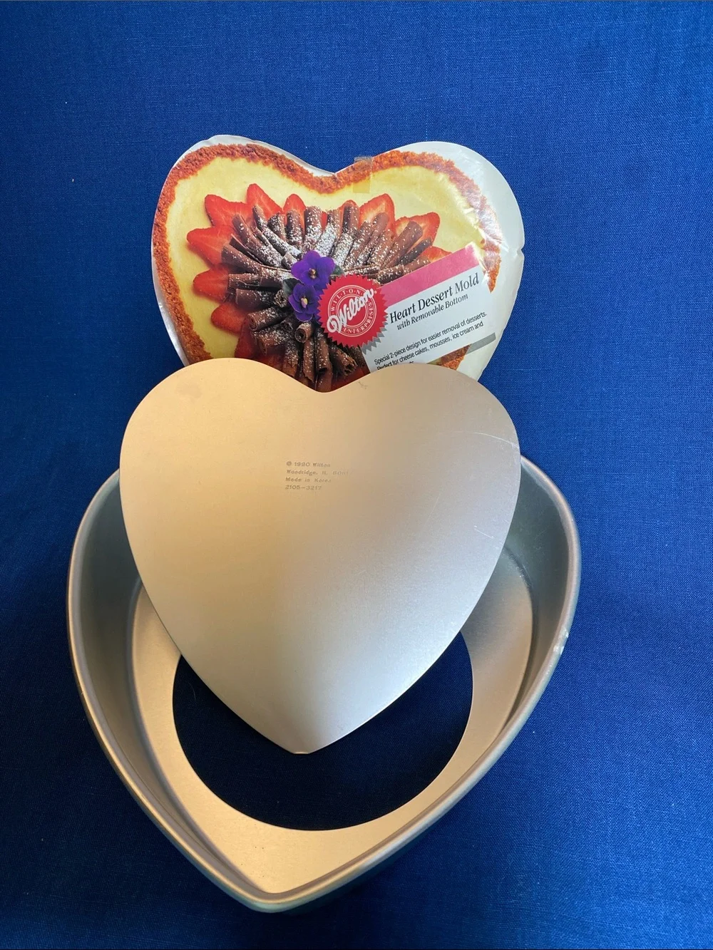 Wilton Heart Dessert Cake Pan with Removable Bottom Discontinued 1990 - NWT
